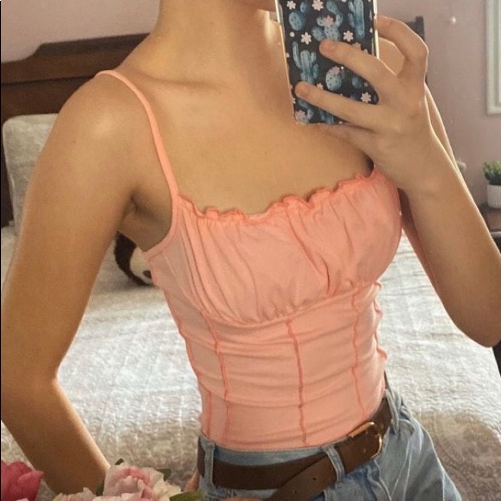 Pink tank top